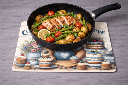 Cooking With Love Highland Cow Glass Chopping Board & Heat Protection Mat – 28 x 20cm