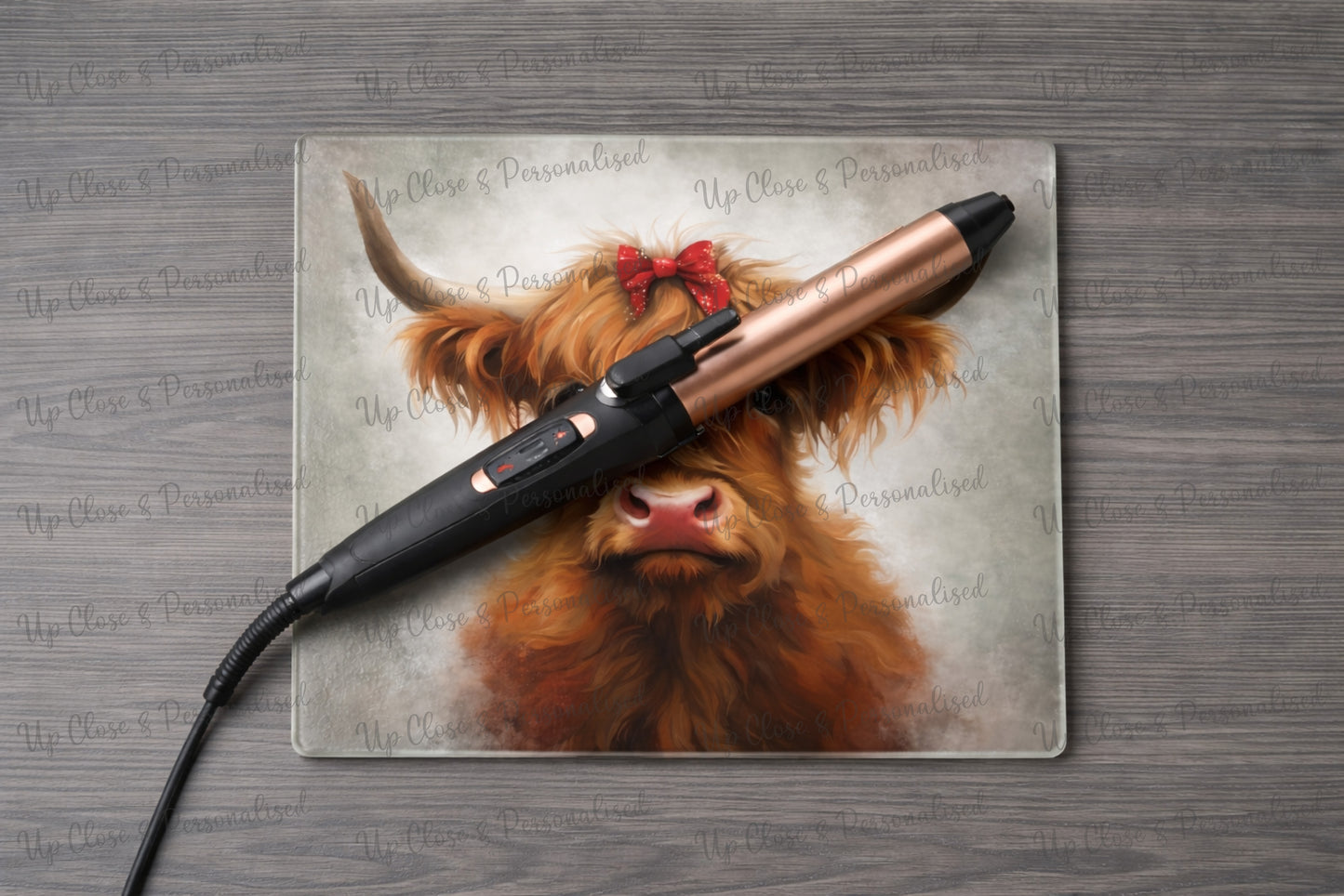 Highland Cow Glass Chopping Board & Heat Mat – Rustic Kitchen & Hair Styling Accessory (20cm x 20cm | 20cm x 28cm | 28cm x 30cm)